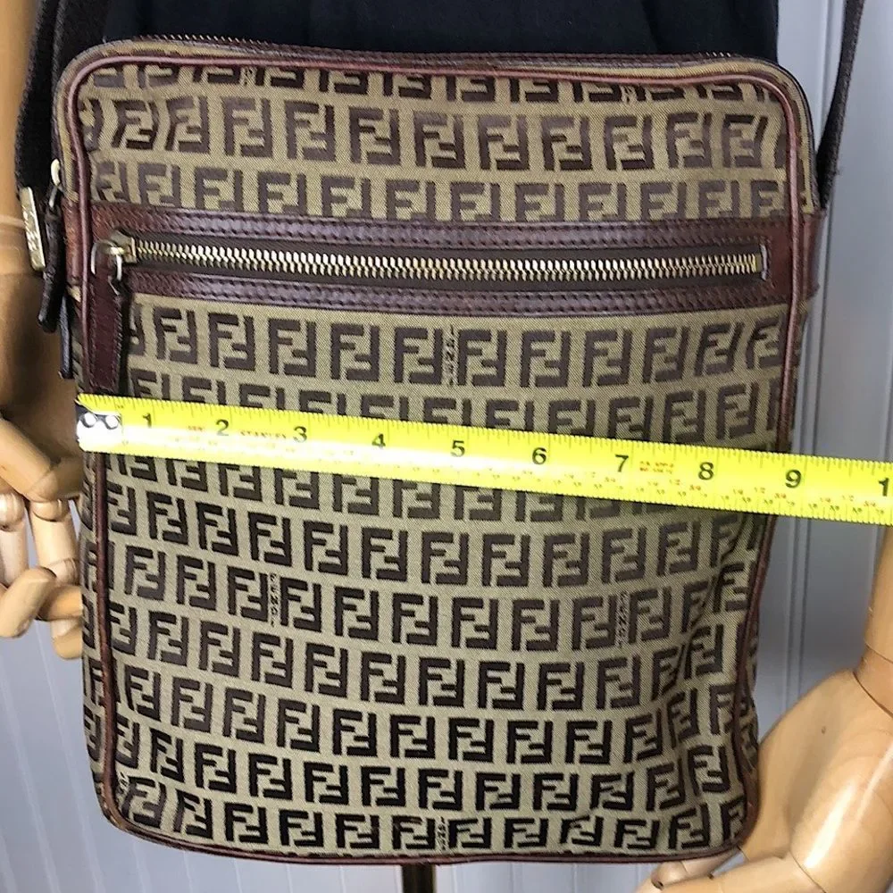 FENDI Zucca Canvas Leather Olive Green Brown Crossbody Messenger Shoulder Bag